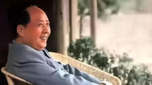 紀念毛澤東同志誕辰126周年！致敬一代偉人！